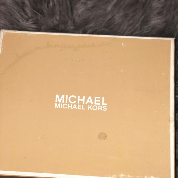 Michael kors plataform shoes - Picture 2 of 4